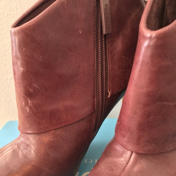Nine West purple ankle boots. Size 4.5 - Picture 6 of 9